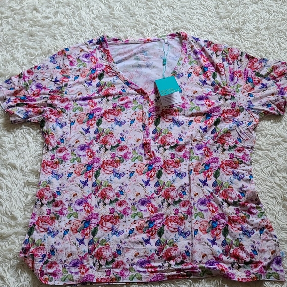 Posh Peanut Women's Loungewear - Picture 3 of 5